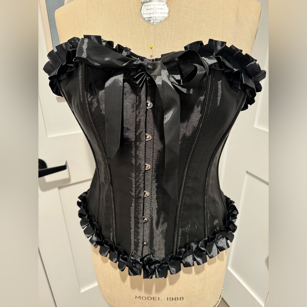 Black Satin Ruffled Corset Top - Classic Women's Intimates